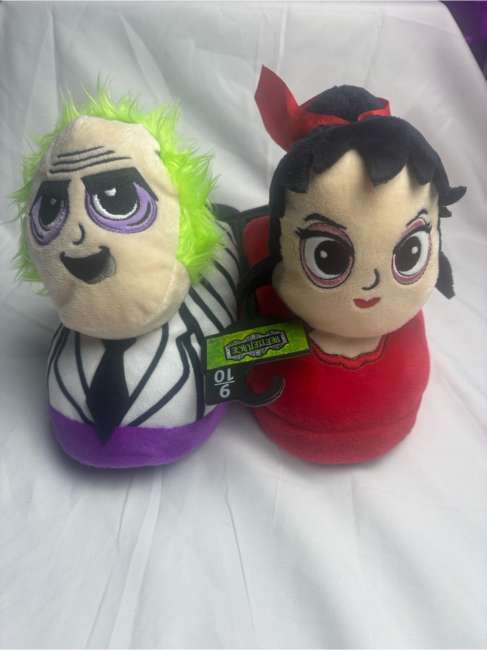 BNWT Beetlejuice & Lydia Plush Slippers. Adult Sizes 5/6, 7/8, 9/10